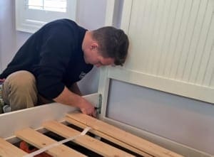 Book FURNITURE ASSEMBLY