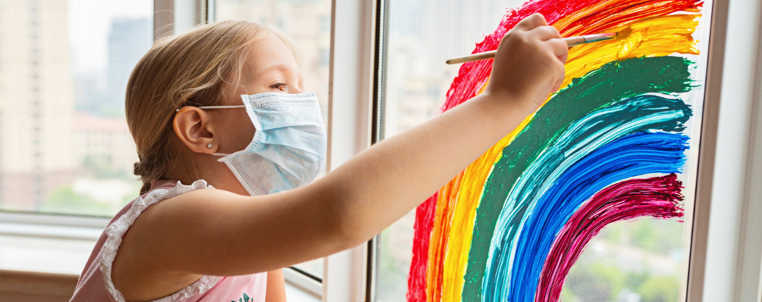 kid playing athome moving with kids
