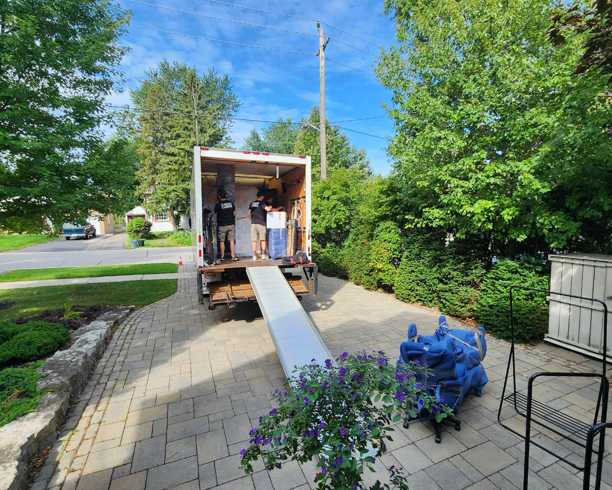 Moving House in Toronto Moving House in Toronto