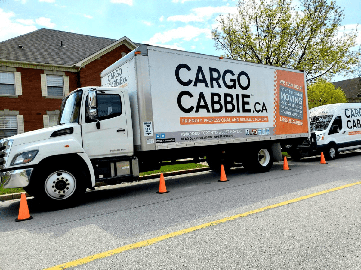 Professional movers for a residential move Professional movers for a residential move